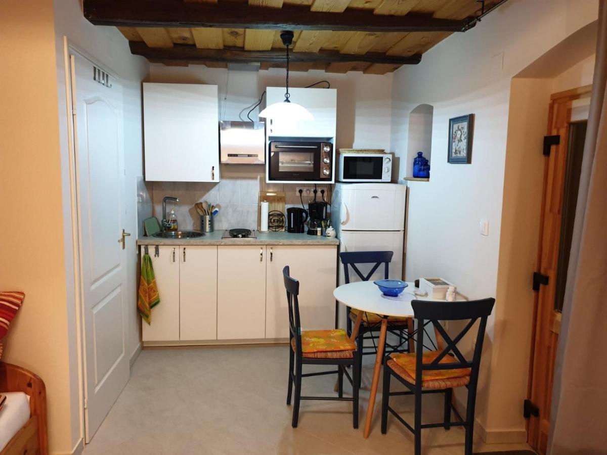 Kis Haz Apartman Zalacsany Exterior photo